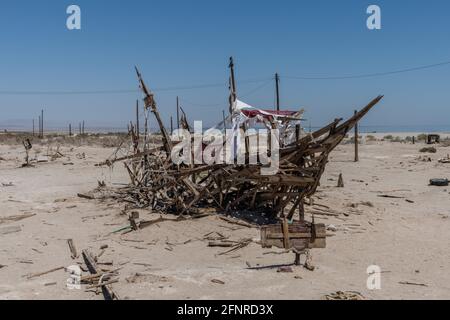 Objets d'art bizarres à Bombay Beach, sur la rive est de la mer de Salton, en Californie du Sud Banque D'Images