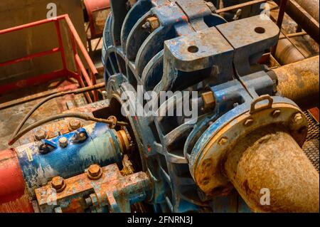 Pompe puissante pour drague pour le pompage de liquides hautement abrasifs. Banque D'Images