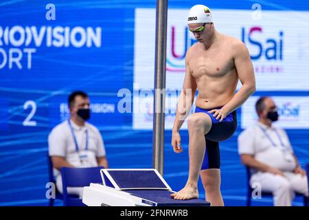 BUDAPEST, HONGRIE - MAI 17: DANAS Rapsys de Lituanie en compétition aux hommes 400m Freestyle préliminaire pendant les championnats européens d'AQUANTS de LEN Banque D'Images