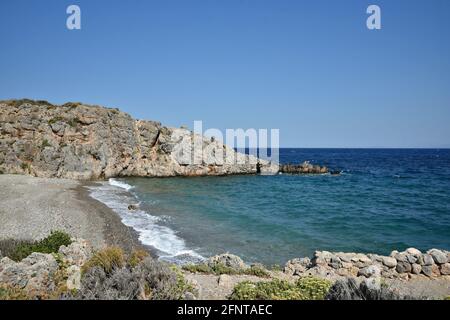 Vue panoramique sur la plage de Moudari sur l'île de Kythira, Attica Grèce. Banque D'Images