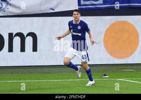 Jubilation Matthew HOPPE (GE) après son but pour le 4: 2 football 1. Bundesliga, 33ème jour, FC Schalke 04 (GE) - Eintracht Frankfurt (F) 4: 3, le 15 mai 2021 à Gelsenkirchen/Allemagne. # les règlements DFL interdisent toute utilisation de photographies comme séquences d'images et/ou quasi-vidéo € Banque D'Images