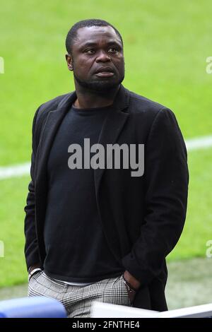 Gerald ASAMOAH (GE, coordination du département joueur sous licence) Soccer 1er Bundesliga, 33e jour de match, FC Schalke 04 (GE) - Eintracht Frankfurt (F) 4: 3, le 15 mai 2021 à Gelsenkirchen/Allemagne. # les règlements DFL interdisent toute utilisation de photographies comme séquences d'images et/ou quasi-vidéo € Banque D'Images