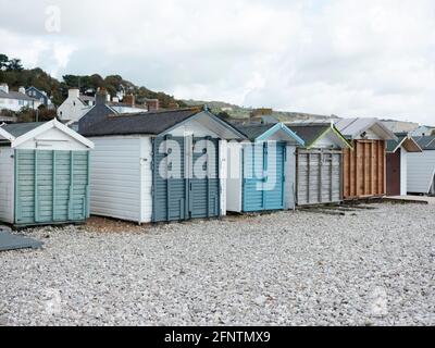 Beach huts on Monmouth Beach, Lyme Regis, Dorset, Royaume-Uni, 2019. Banque D'Images