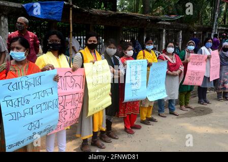 Dhaka (Bangladesh), le 19 mai 2021.des groupes de femmes journalistes prennent part à une manifestation demandant la libération de la journaliste d'investigation Rozina Islam détenue, à crédit: Mamunur Rashid/Alay Live News Banque D'Images