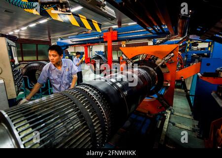 Une usine de pneus dans la province de Shandong. Chine. Banque D'Images