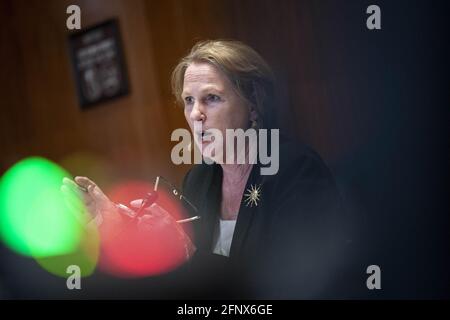Washington, États-Unis. 19 mai 2021. Erin Collins, avocat national des contribuables, parle lors d'une audience du sous-comité des services financiers et du gouvernement général sur « Internal Revenue Service: Réduire l'écart fiscal et améliorer les services aux contribuables », à Capitol Hill, à Washington, DC, le mercredi 19 mai 2021. Photo de Sarah Silbiger/UPI crédit: UPI/Alay Live News Banque D'Images