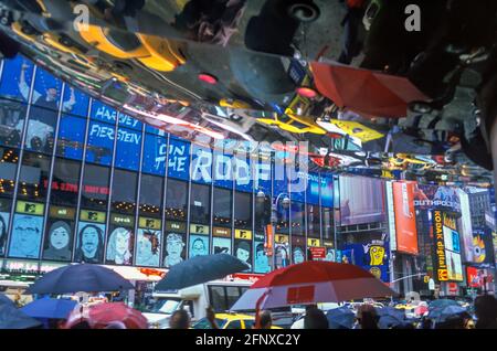 2005 FOULES HISTORIQUES TIMES SQUARE MIDTOWN MANHATTAN NEW YORK ÉTATS-UNIS Banque D'Images