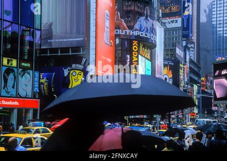 2005 FOULES HISTORIQUES TIMES SQUARE MIDTOWN MANHATTAN NEW YORK ÉTATS-UNIS Banque D'Images