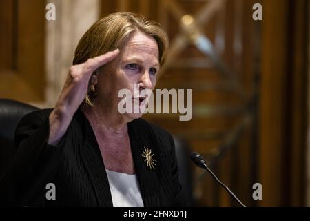 Washington, États-Unis. 19 mai 2021. Erin Collins, avocate nationale des contribuables au service des avocats des contribuables, prend la parole lors d'une audience tenue à Washington, DC, le mercredi 19 mai 2021. L'audience est intitulée « Service du revenu interne : réduire l'écart fiscal et améliorer les services aux contribuables ». Photo de piscine par Samuel Corum/UPI crédit: UPI/Alay Live News Banque D'Images
