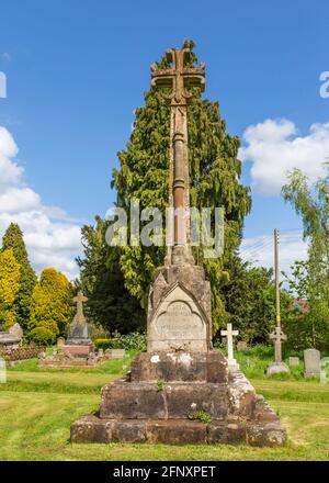 Église paroissiale de St.Laurence à Alvechurch, Worcestershire, Angleterre. Banque D'Images