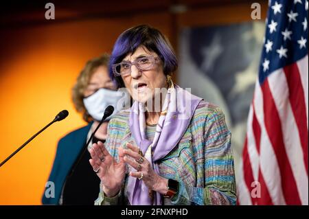 Washington, États-Unis 19 mai 2021. 19 mai 2021 - Washington, DC, États-Unis: La représentante des États-Unis, Rosa DeLauro (D-CT), parle de la Commission de janvier 6 et du financement de la sécurité d'urgence. (Photo de Michael Brochstein/Sipa USA) crédit: SIPA USA/Alay Live News Banque D'Images