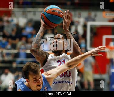 Saint-Pétersbourg, Russie. 19 mai 2021. Will Clyburn (21) de CSKA Moscou vu en action pendant les séries de la VTB United League jeu 2 2020/2021 entre Zenit Saint-Pétersbourg et CSKA Moscou à Sibur Arena. (Note finale; Zenit Saint-Pétersbourg 107:104 CSKA Moscou). (Photo de Maksim Konstantinov/SOPA image/Sipa USA) crédit: SIPA USA/Alay Live News Banque D'Images