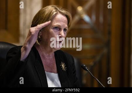 Erin Collins, avocat national des contribuables au service des avocats des contribuables, prend la parole lors d'une audience tenue à Washington, DC, États-Unis, le mercredi 19 mai 2021. L'audience est intitulée « Service du revenu interne : réduire l'écart fiscal et améliorer les services aux contribuables ». Photo de Samuel Corum/Pool/ABACAPRESS.COM Banque D'Images
