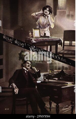 Festivités, nouvel an, couple de téléphone, carte postale, France, VERS 1910, INFO-AUTORISATION-DROITS-SUPPLÉMENTAIRES-NON-DISPONIBLE Banque D'Images