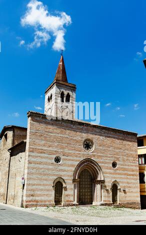 Église de San Salvatore -Foligno- Banque D'Images