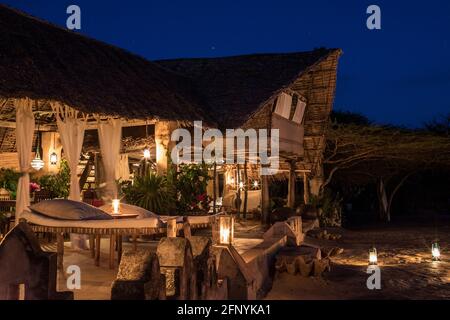 Biologique, hors de la grille maison au bord de la mer à Manda, Lamu, Kenya. Banque D'Images