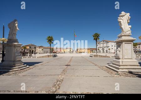 Palmanova, Italie. 18 mai 2021. Une vue panoramique de la place Grant dans le centre-ville Banque D'Images