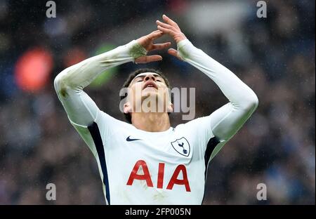 DELE Ali de Spurs réagit après avoir manqué une chance dans la seconde moitié lors du match de la Premier League entre Tottenham Hotspur et Arsenal au stade Wembley à Londres. 10 février 2018 - usage éditorial uniquement. Pas de merchandising. Pour les images de football, les restrictions FA et Premier League s'appliquent inc. Aucune utilisation Internet/mobile sans licence FAPL - pour plus de détails, contactez football Dataco Banque D'Images