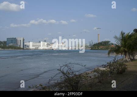 Singapour, Singapour, Asie, Asie, Asie ; téléphérique de Sentosa ; Seilbahn nach Sentosa Island; Teleférico a la isla Sentosa; Kolej linowa; 前往聖淘沙島的纜車 wycieczkowiec Banque D'Images