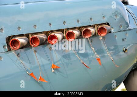 Les talons d'échappement de Rolls Royce possédaient l'avion de chasse PS853 Supermarine de la Seconde Guerre mondiale Spitfire XIX. G-RRGN. Rolls-Royce Heritage Flight. Banque D'Images