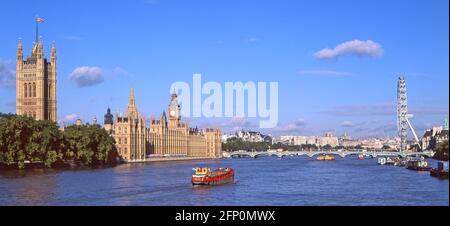 London River Thames Iconic 2000 paysage urbain Victoria Tower Parlement Big Ben Westminster Bridge & London Eye 3 mois Angleterre Royaume-Uni Banque D'Images