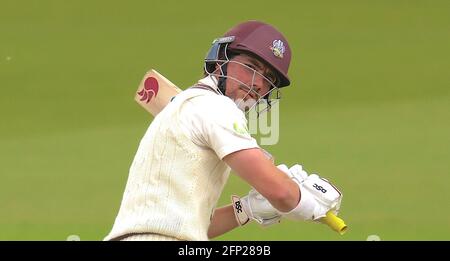 20 mai 2021. Londres, Royaume-Uni. Rory Burns de Surrey batting tandis que Surrey prend Middlesex dans le championnat du comté à Kia Oval, le premier jour. David Rowe/Alay Live News. Banque D'Images