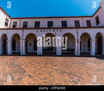 Le dépôt historique de chemin de fer de style Mission espagnole à Caliente, Nevada, États-Unis Banque D'Images