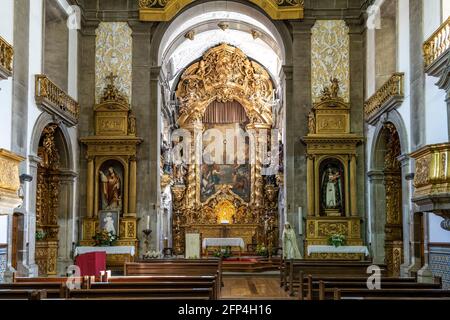 Innenraum der Kirche Igreja de São Nicolau, Porto, Portugal, Europa | intérieur et autel de l'Igreja de São Nicolau, Porto, Portugal, Europe Banque D'Images