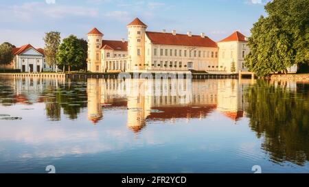 Château de Rheinsberg à Ostprignitz-Ruppin, au nord-est de l'Allemagne Banque D'Images