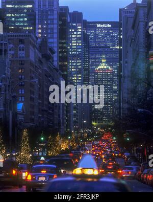 2005 TRAFIC DE NOËL HISTORIQUE PARK AVENUE MIDTOWN MANHATTAN NEW YORK VILLE ÉTATS-UNIS Banque D'Images