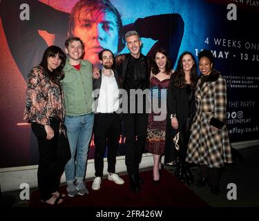 Londres, Royaume-Uni. 20 mai 2021. Londres, Royaume-Uni, jeudi, 20 mai 2021Cast et créatifs Katie Lipson, Jack Holden (écrivain/interprète) John Elliot, Jamie Lambert, Eliza Jackson post-show sur la soirée d'ouverture de Cruise The play au Duchess Theatre. Crédit : DavidJensen/Empics Entertainment/Alamy Live News Banque D'Images