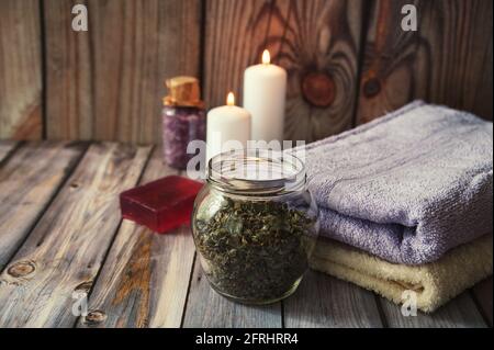 Cosmétique naturelle biologique DE SPA avec lavande Banque D'Images