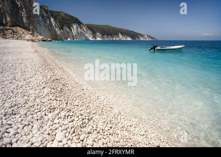 Plage isolée et cachée de Fteri dans l'île de Keflaonia, Grèce, Europe Banque D'Images