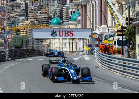 Monte Carlo, Monaco. 21 mai 2021. Zhou Guanyu (C) de Chine participe au championnat FIA de Formule 2 à Monte Carlo, Monaco, le 21 mai 2021. Crédit: Bao Di/Xinhua/Alay Live News Banque D'Images