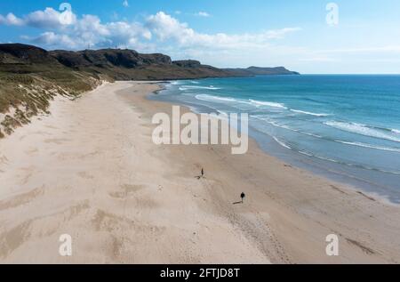 Vue aérienne de la baie de Machir, île d'Islay, hébrides intérieures, Écosse. Banque D'Images