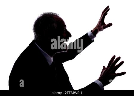 Silhouette d'un homme exprimant la droite Banque D'Images