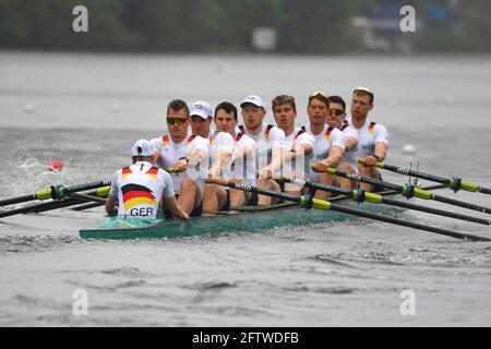 Lucerne, Suisse. 21 mai 2021. Allemagne Achter, Germanyachter, M8, Maenner, huit hommes, De droite: Hannes Ocik, Richard Schmidt, Malte Jakschik, Jakob Schneider, goalben Johannesen, OLAF Roggensac, Lauris Follert, Johannes Weissenfeld, Helmsman Martin Sauer (GER). Action.Race.coupe du monde d'aviron sur le rotsee à Lucerne, aviron, coupe du monde d'aviron, 21 mai 2021 crédit: dpa/Alay Live News Banque D'Images