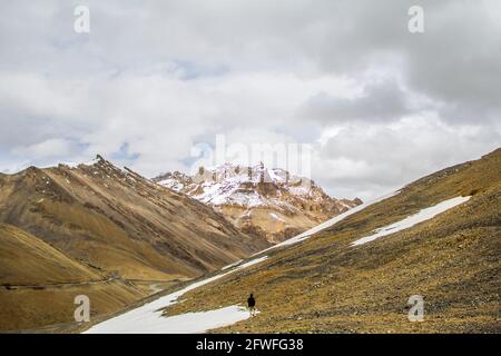 Le col de Lachung la sur l'autoroute Manali Leh Banque D'Images