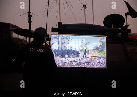 N S G les commandos de chat noir pendant leurs répétitions pour la journée de la république indienne à delhi. Banque D'Images