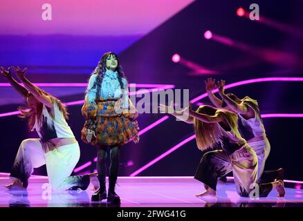 Rotterdam, pays-Bas. 18 mai 2021. La chanteuse Roxen (Roumanie) interprète sa chanson 'Amnesia' à la première demi-finale du Concours Eurovision Song (ESC) à Ahoy Arena. Credit: Soeren Stache/dpa-Zentralbild/dpa/Alay Live News Banque D'Images