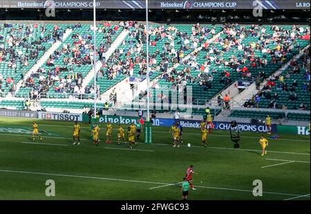 Londres, Angleterre, 22 mai 2021, Rugby Union, finale de la coupe des champions Heineken, la Rochelle v Toulouse, Twickenham, 2021, 22/05/2021 Romain Ntamack de Toulouse lance une conversion Credit:Paul Harding/Alamy Live News Banque D'Images