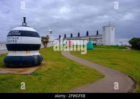 Lizard Lighthouse Heritage Centre South West Coastal Path Lizard point Cornouailles Angleterre Banque D'Images