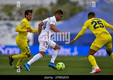 MADRID, ESPAGNE - MAI 22: Dani Parejo de Villareal, Casemiro de Real Madrid, Etienne Capoue de Villareal pendant le match de la Liga Santander entre Real Madrid et Villareal à l'Estadio Alfredo Di Stefano le 22 mai 2021 à Madrid, Espagne (photo de Pablo Morano/Orange Pictures) crédit: Orange pics BV/Alay Live News Banque D'Images