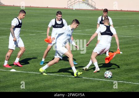 KHARKIV, UKRAINE 22 MAI 2021 - les joueurs de l'Ukraine participent à une séance d'entraînement avant le match amical du dimanche contre Bahreïn, Kharkiv, le nord-est de l'Ukraine. Credit: UKRINFORM/Alamy Live News Banque D'Images