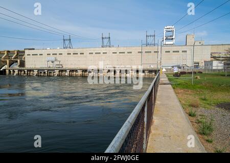 La centrale électrique du barrage de Ice Harbour sur la rivière Snake à Washington, États-Unis Banque D'Images