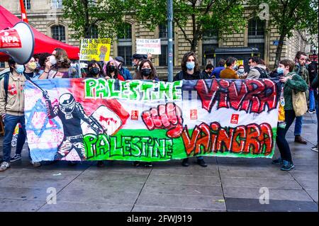 Paris, France. 22 mai 2021. Manifestation Pro Palestine à la place de la République à Paris, France, le 22 mai 2021. Photo Kelly Linsale /bePress photo Agency/ABACAPRESS.COM crédit: Abaca Press/Alay Live News Banque D'Images