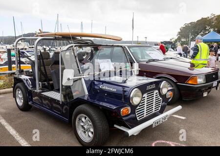 1981 British leyland Mini moke californien avec planche de surf sur le Venez assister à un spectacle de voitures classiques australiennes à Sydney Banque D'Images