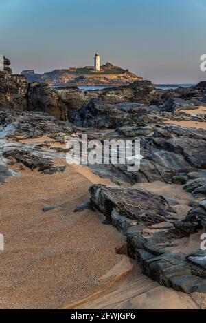 Magnifique et insolite image de paysage du phare de Godrevy sur Cornouailles côte Banque D'Images