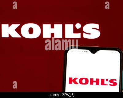 Sur cette photo, le logo de Kohl's Corporation est affiché sur un smartphone Banque D'Images