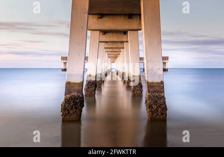 Quai de fort Myers à la plage de fort Myers, Floride Banque D'Images